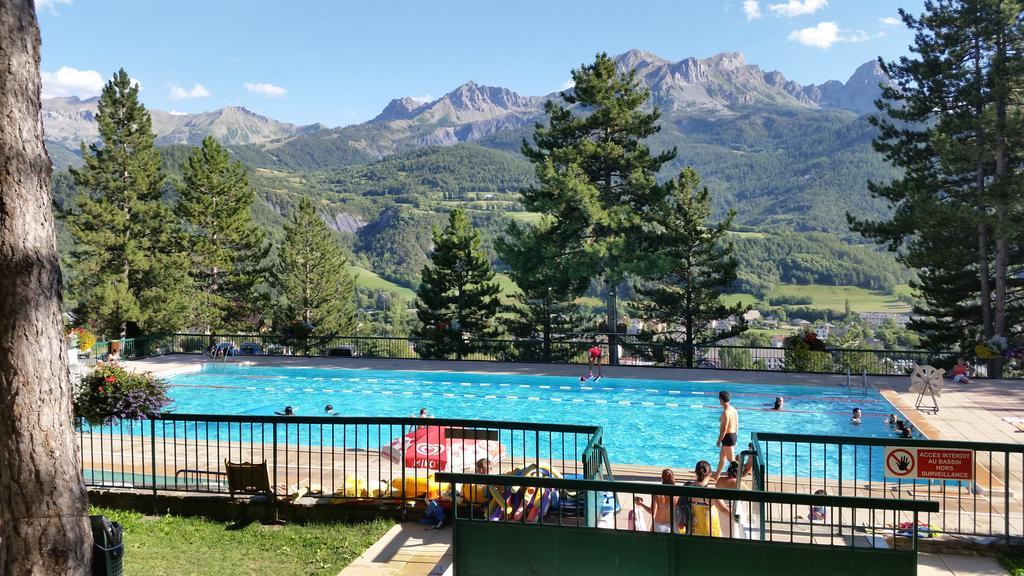 Studio Barcelonnette Ubaye, Provence Enchastrayes Bagian luar foto