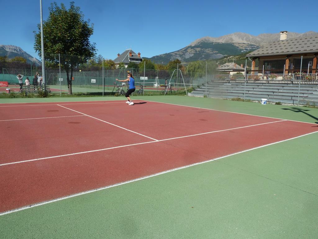 Studio Barcelonnette Ubaye, Provence Enchastrayes Bagian luar foto