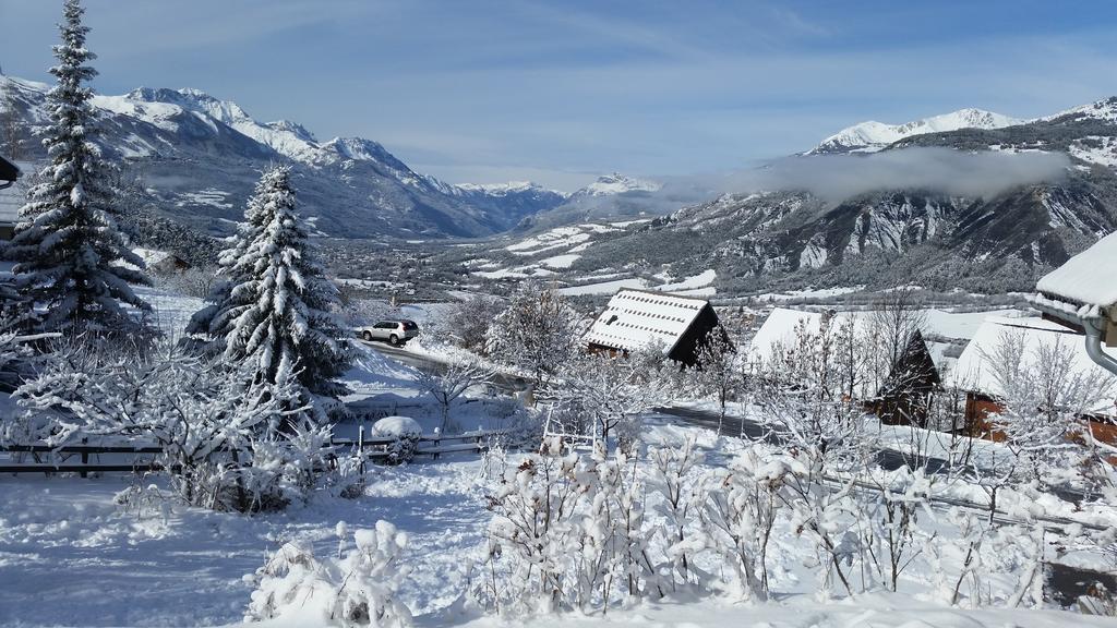 Studio Barcelonnette Ubaye, Provence Enchastrayes Bagian luar foto